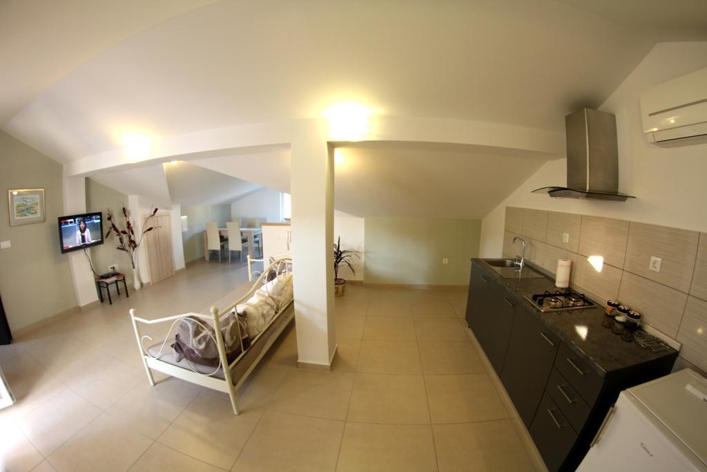 Apartments Ella Sibenik Room photo